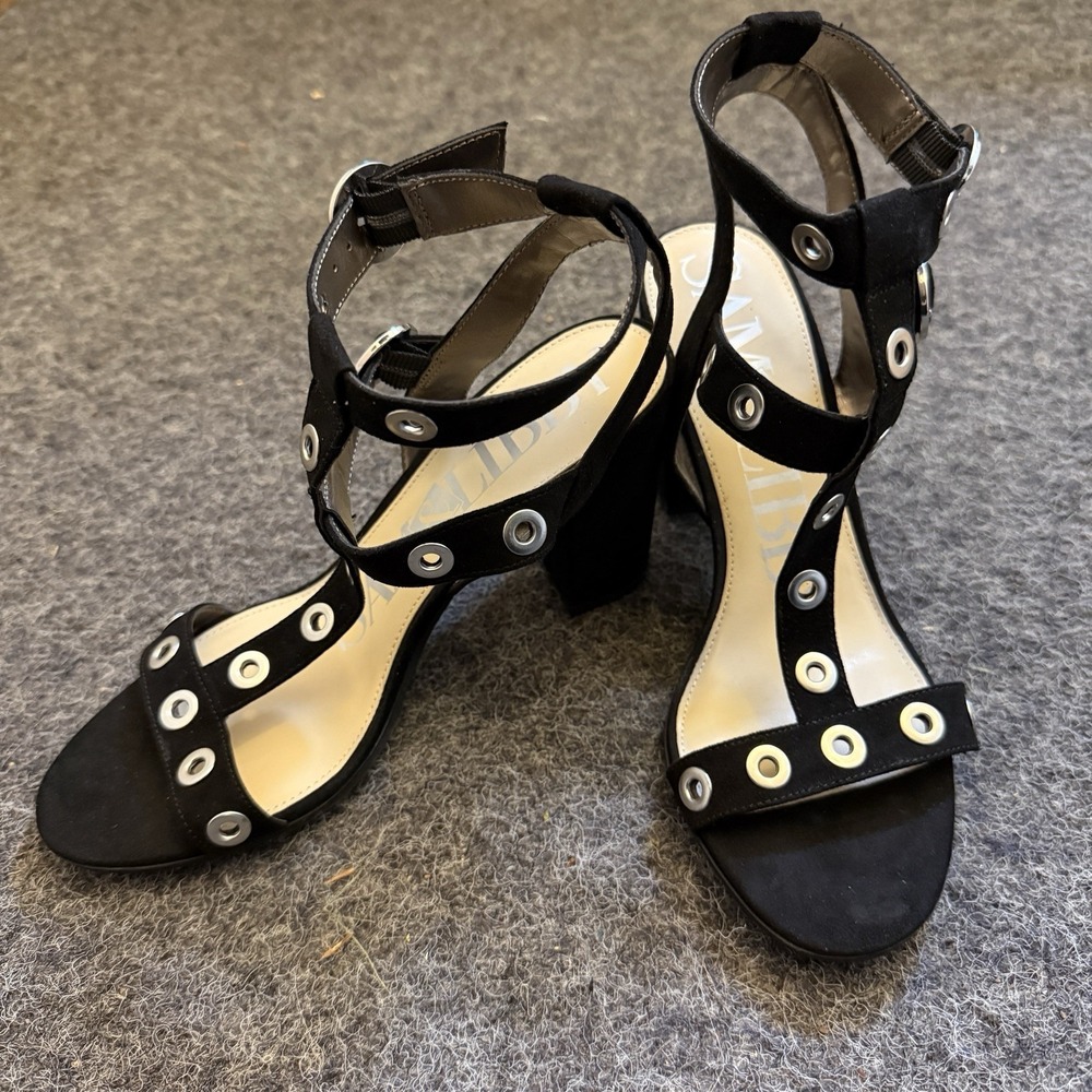 Sam & Libby Evita Black Grommet Chunky Block Heel Sandals Faux Suede
